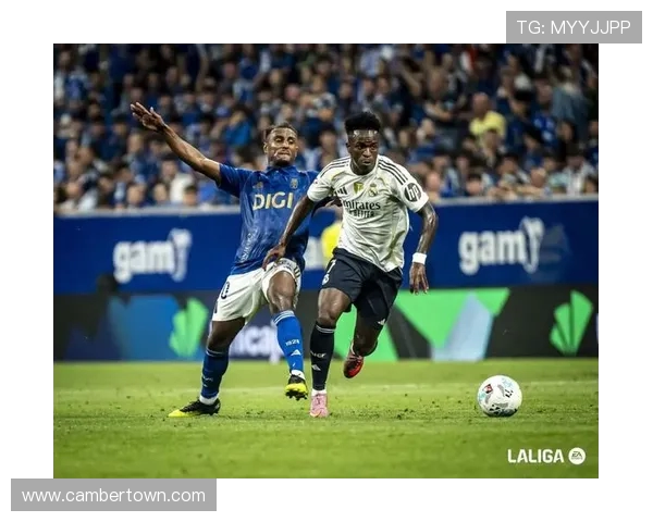 维尼修斯梅开二度姆巴佩传射建功皇马三比一击败比利亚雷亚尔